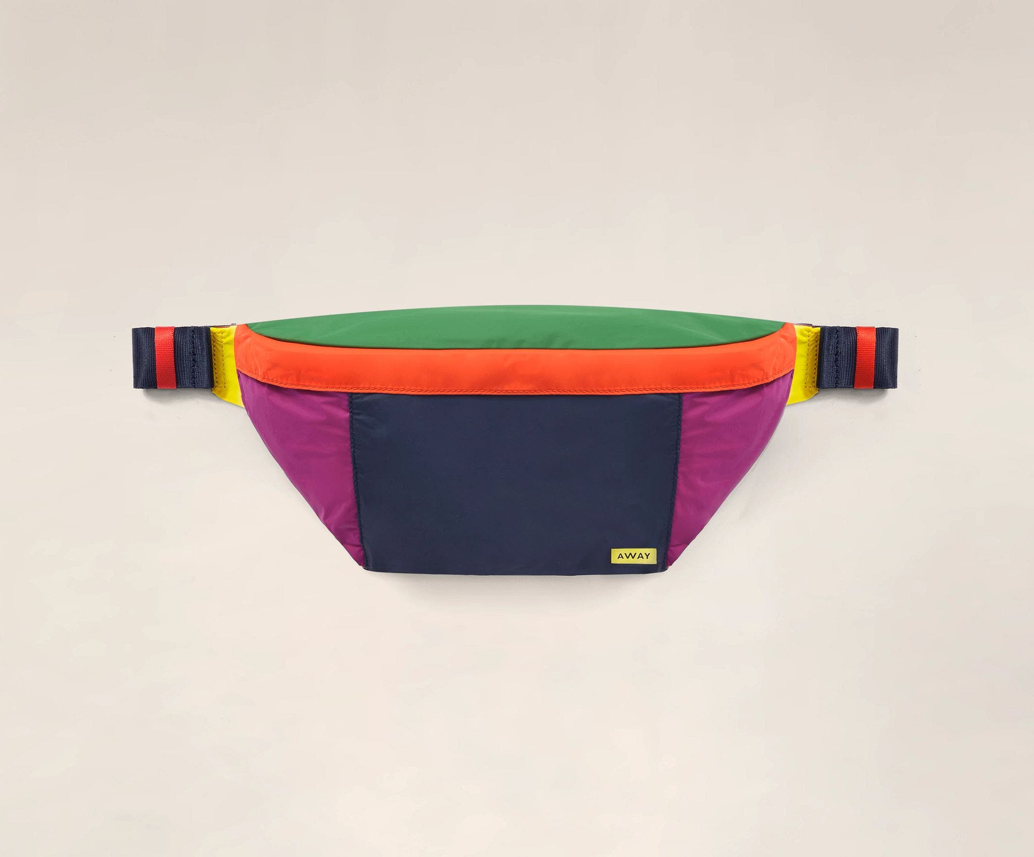 away-packable-sling-sac-banane-teal-pliable image 5