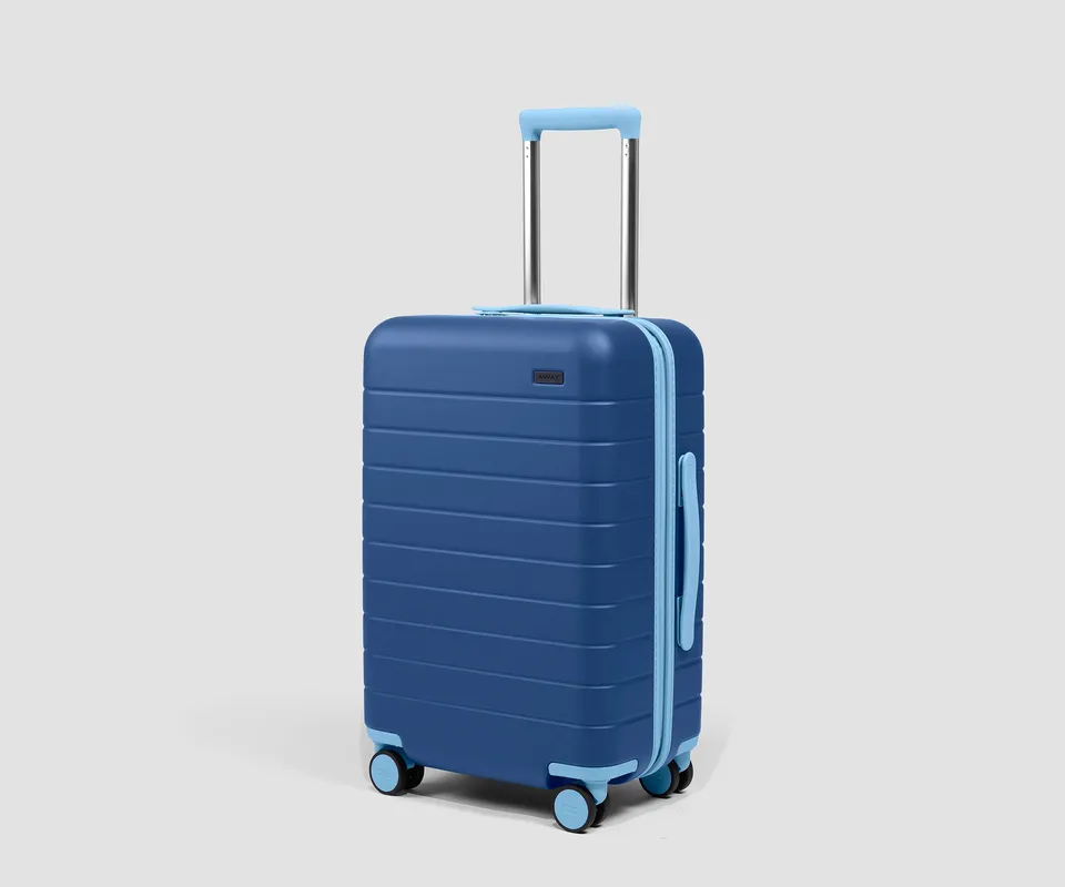 away-the-carry-on-valise-cabine-tidal-blue-rigide image 1