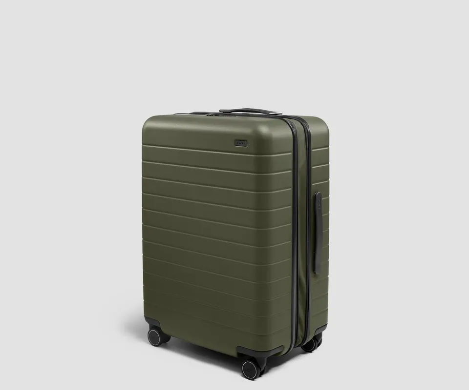 away-medium-flex-3-valise-soute-vert-olive-extensible image 1
