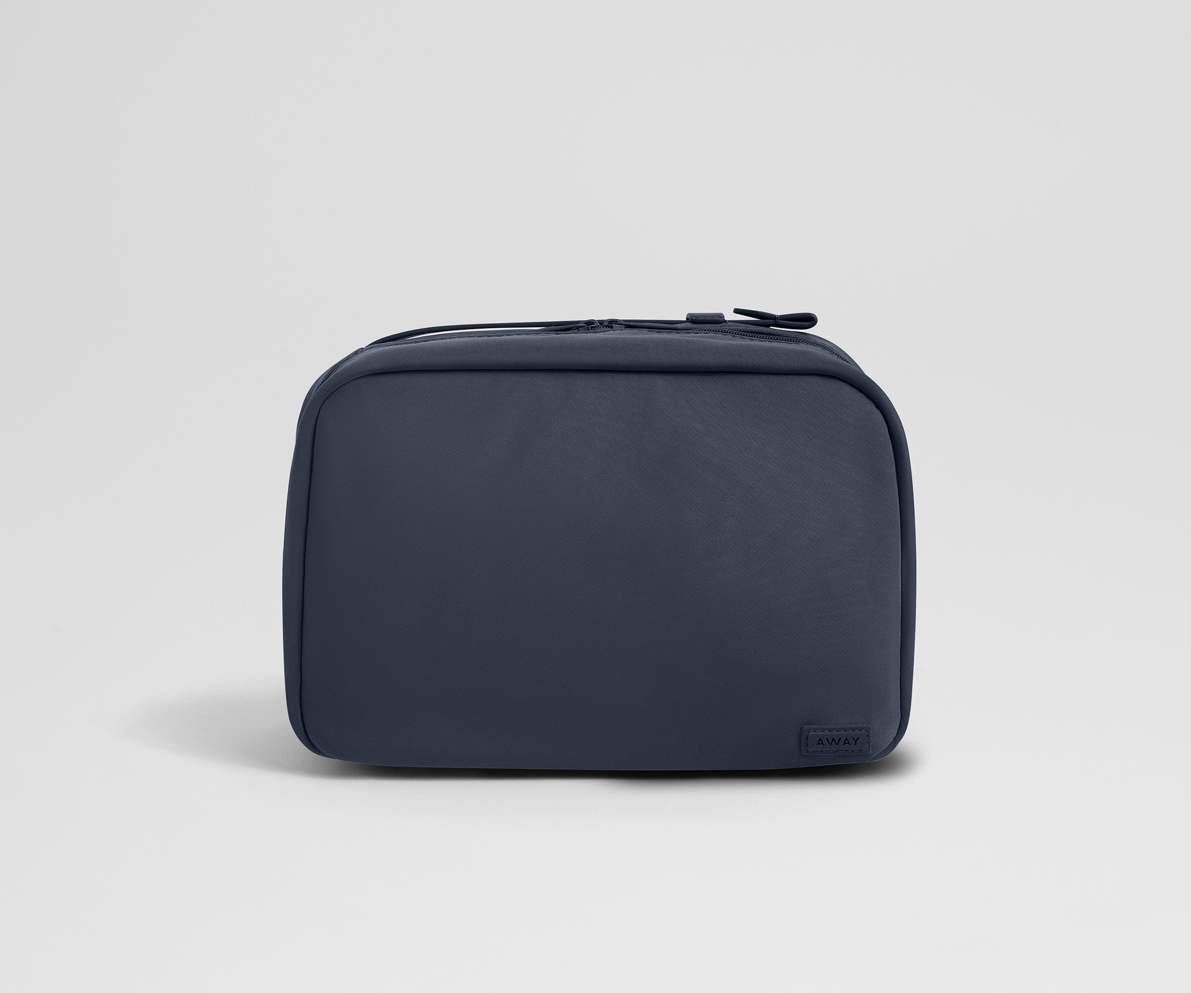 away-hanging-toiletry-bag-trousse-toilette-suspendue image 6