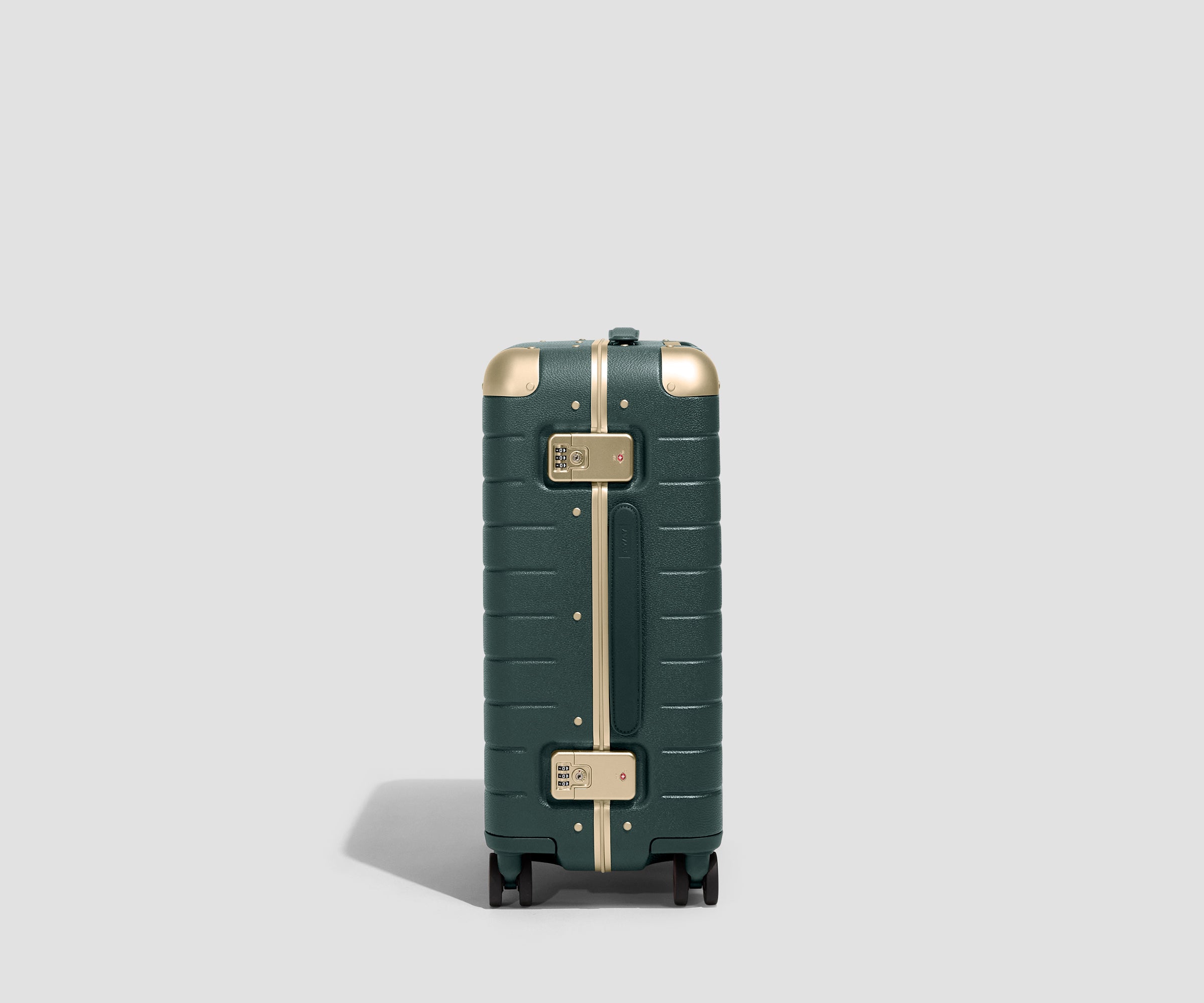 away-aluminum-edge-valise-cabine-ivy-green-rigide-aluminium image 3