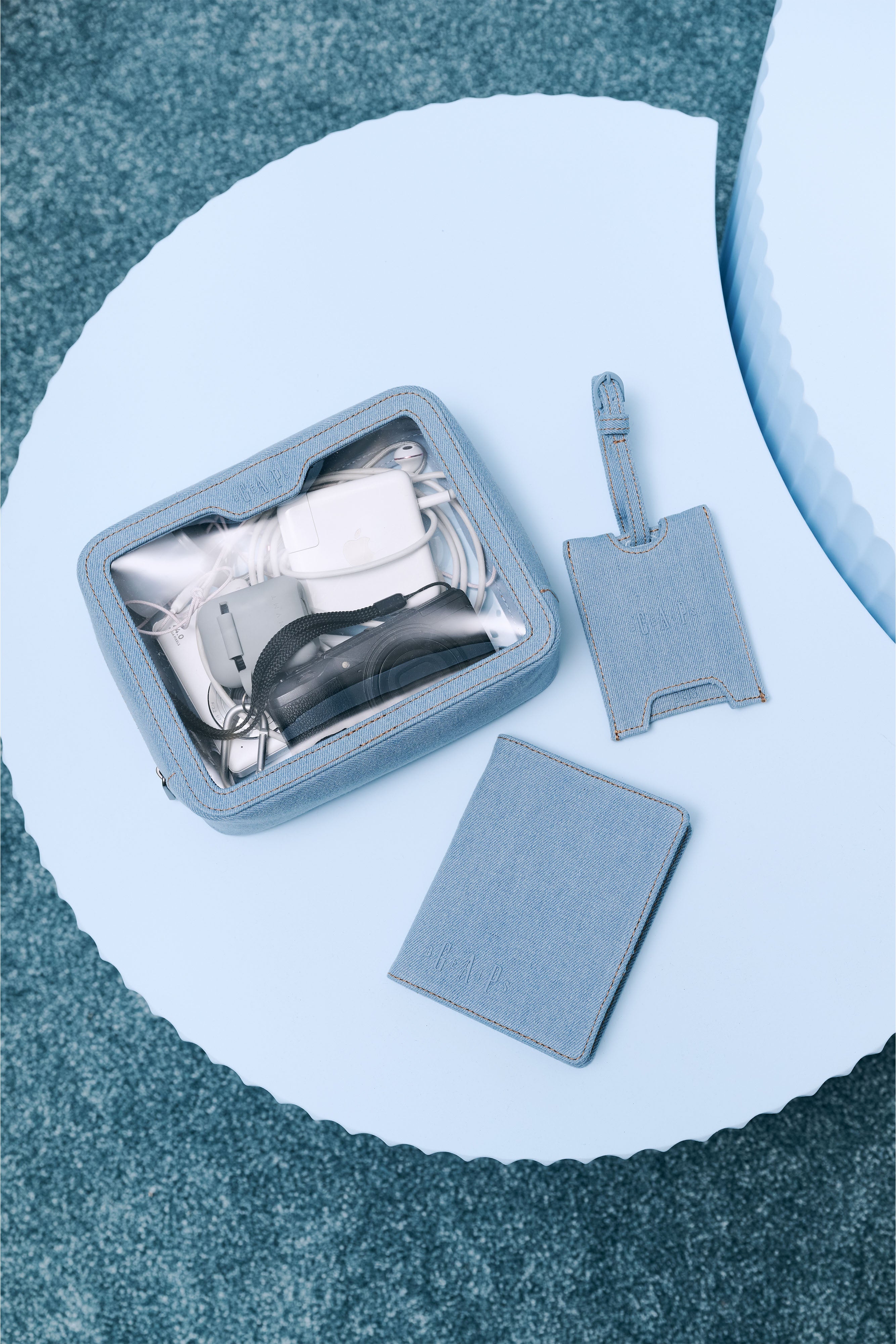 beis-x-gap-passport-set-tui-denim-blue-airtag image 2