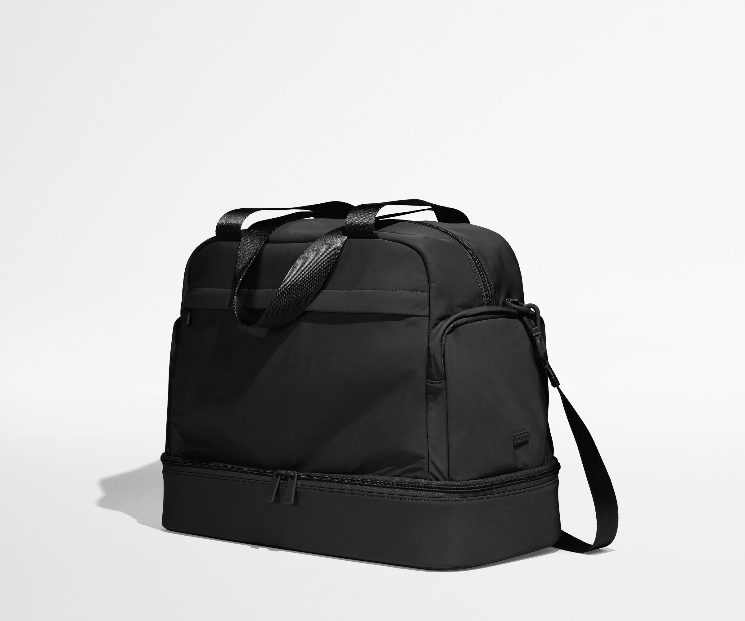away-featherlight-overnight-sac-voyage-noir image 2