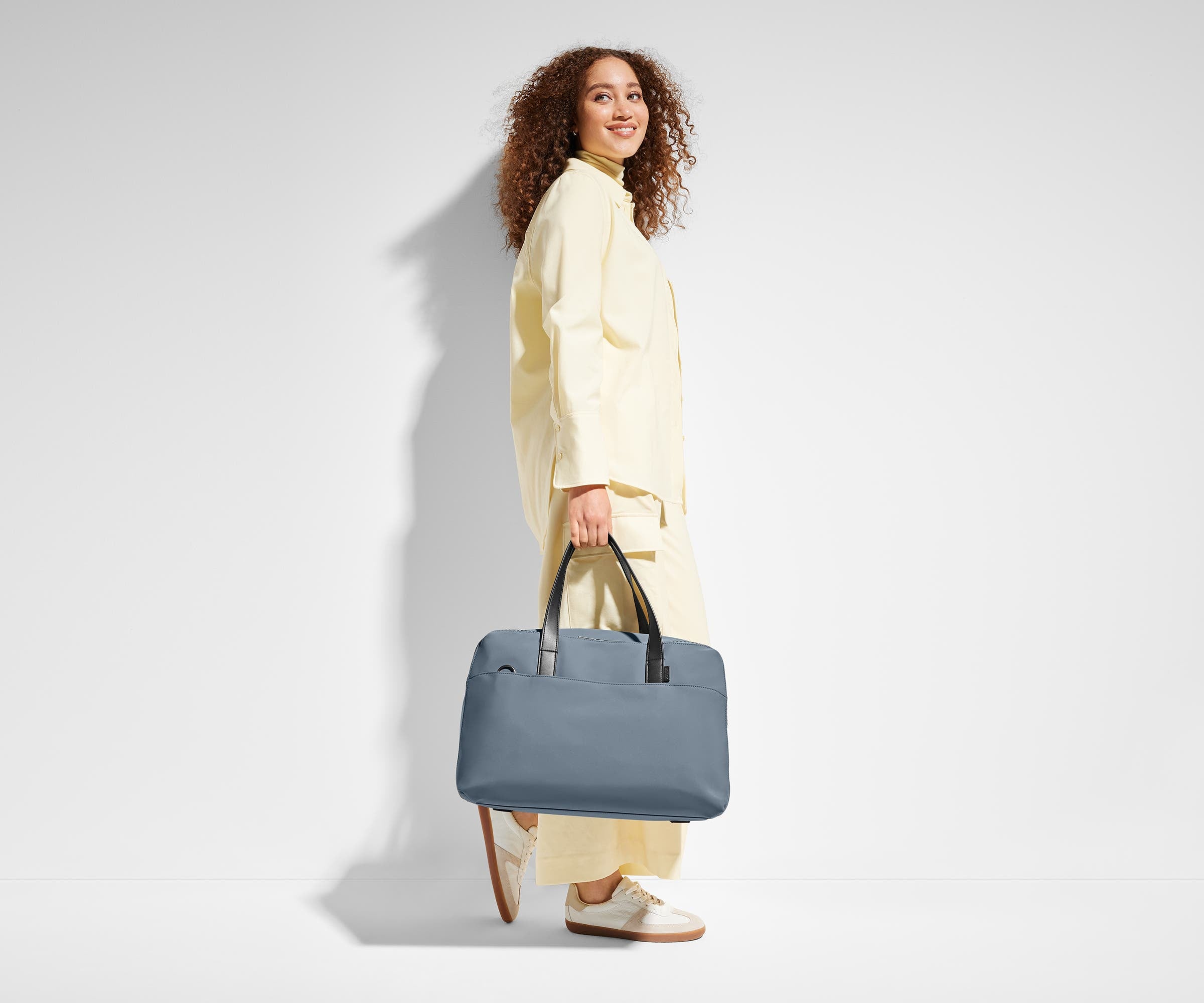 away-overnight-bag-sac-voyage-rose-ordinateur image 2
