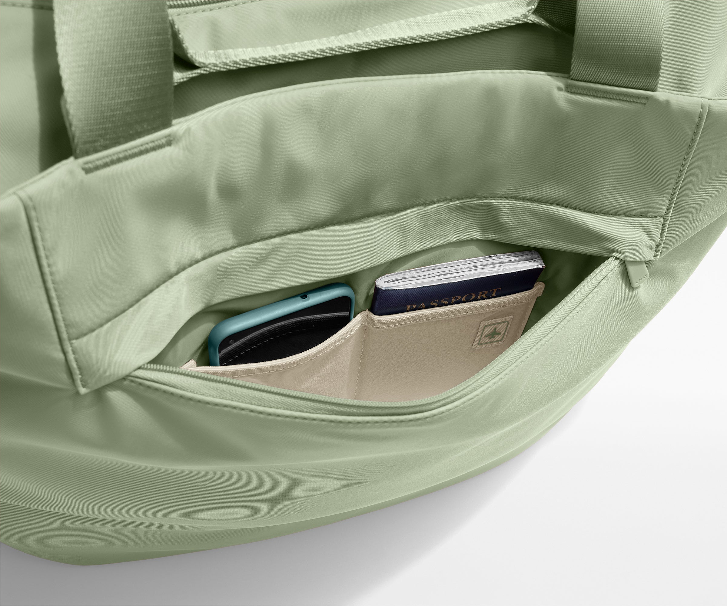 away-featherlight-tote-large-tote-bag-vert-sauge-16-pouces image 7