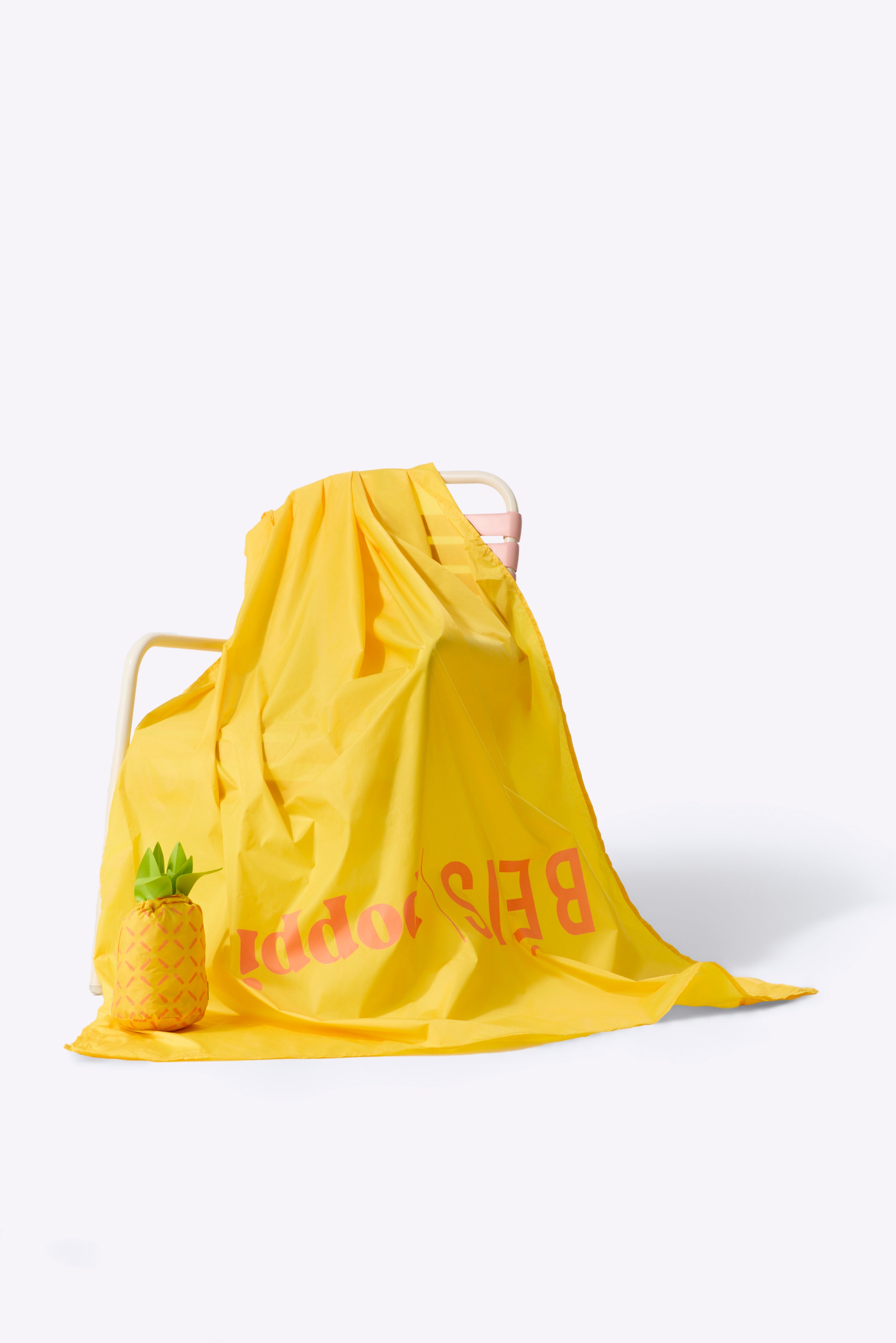 b-is-x-poppi-beach-blanket-couverture-plage-ananas-pineapple image 3