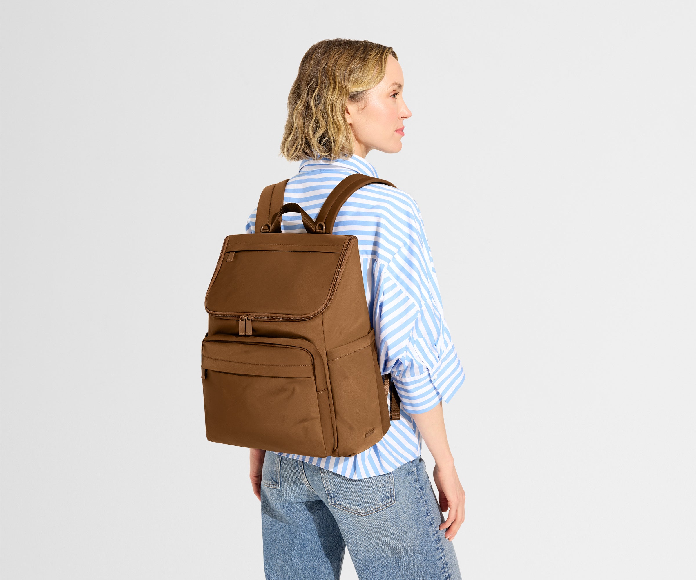 away-featherlight-sac-dos-langer-amaro-brown-l-ger image 4