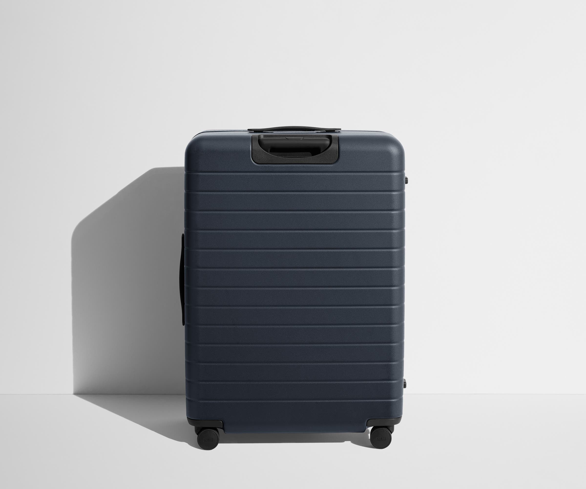 away-large-valise-soute-navy-blue-coque-rigide image 7