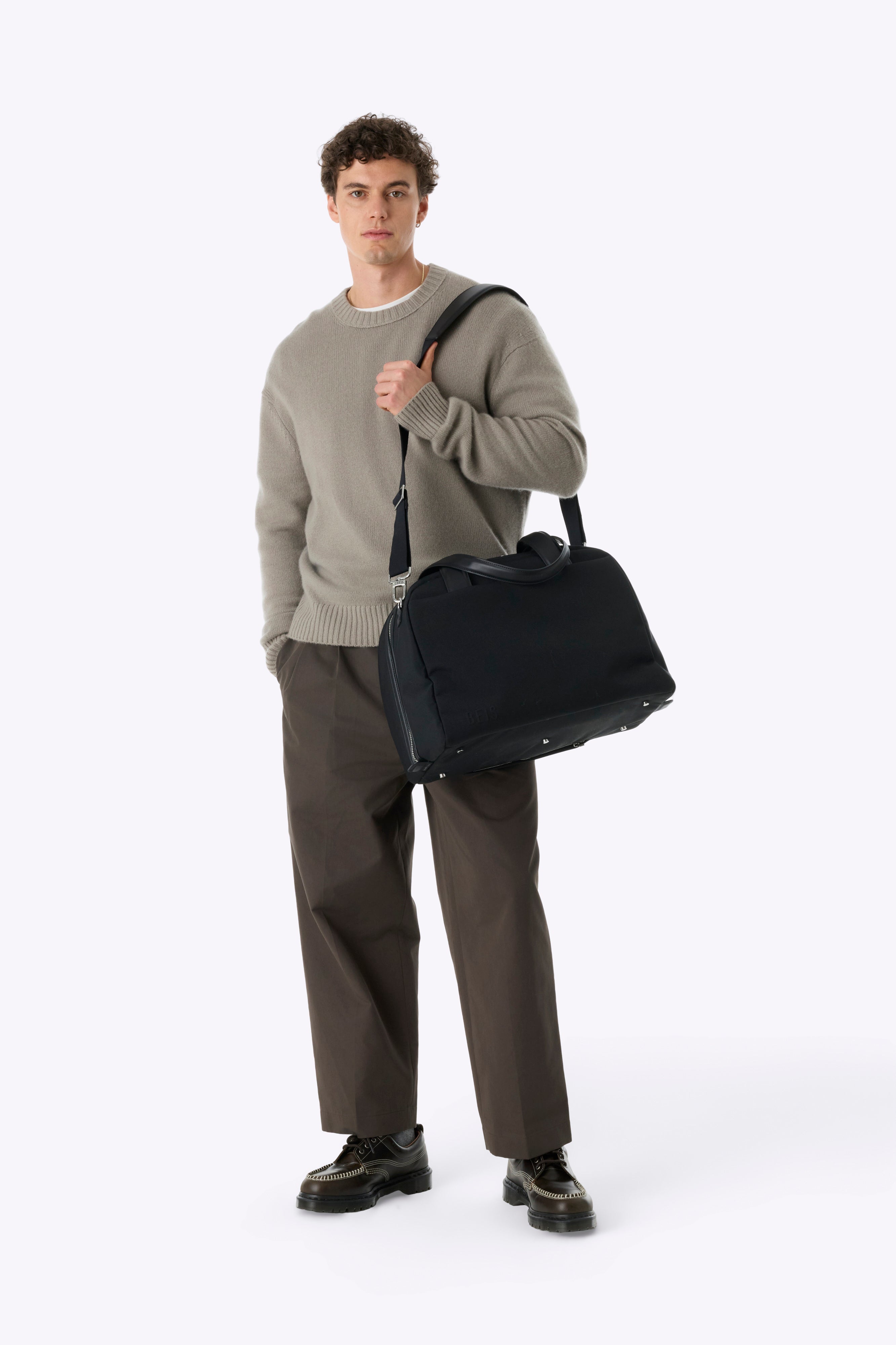 beis-the-duffle-sac-voyage-noir-ordinateur image 7