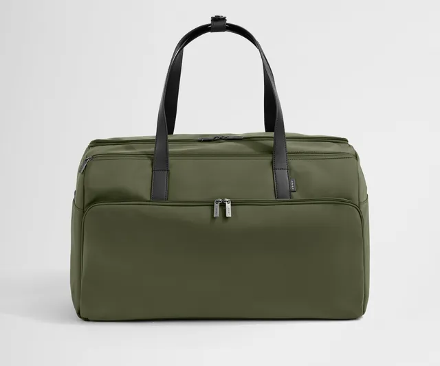 away-garment-duffle-sac-voyage-olive-green-housse image 1