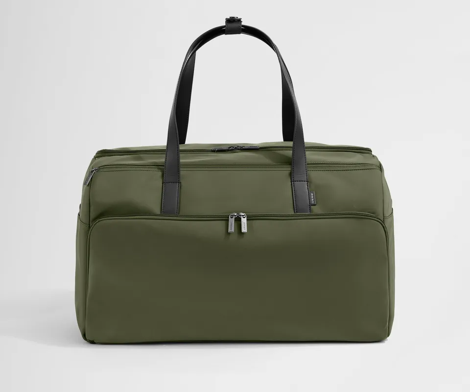 away-garment-duffle-sac-voyage-olive-green-housse image 1