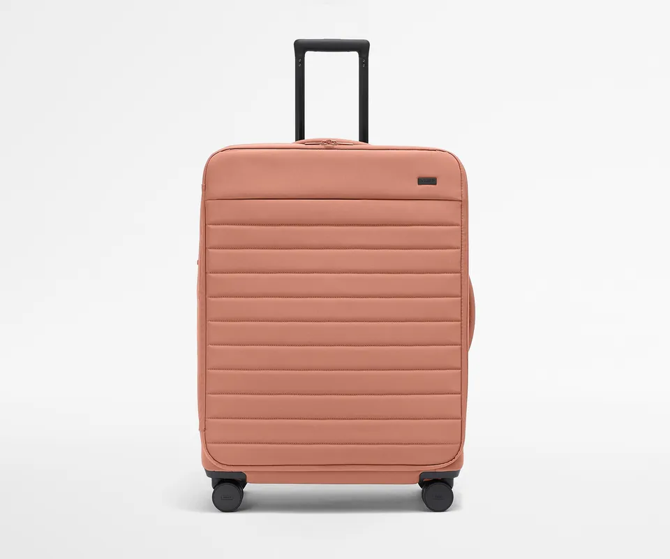 away-softside-large-valise-soute-rose-clay-pink image 1