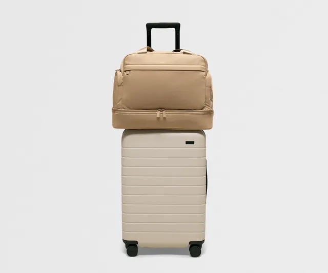 away-luggage-sets-no-missed-connections-bundle-ensemble-valises-cabine image 1