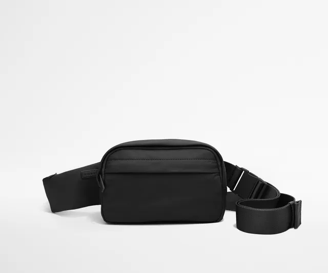 away-featherlight-sling-bag-sac-bandouli-re-jet-black-l-ger image 1
