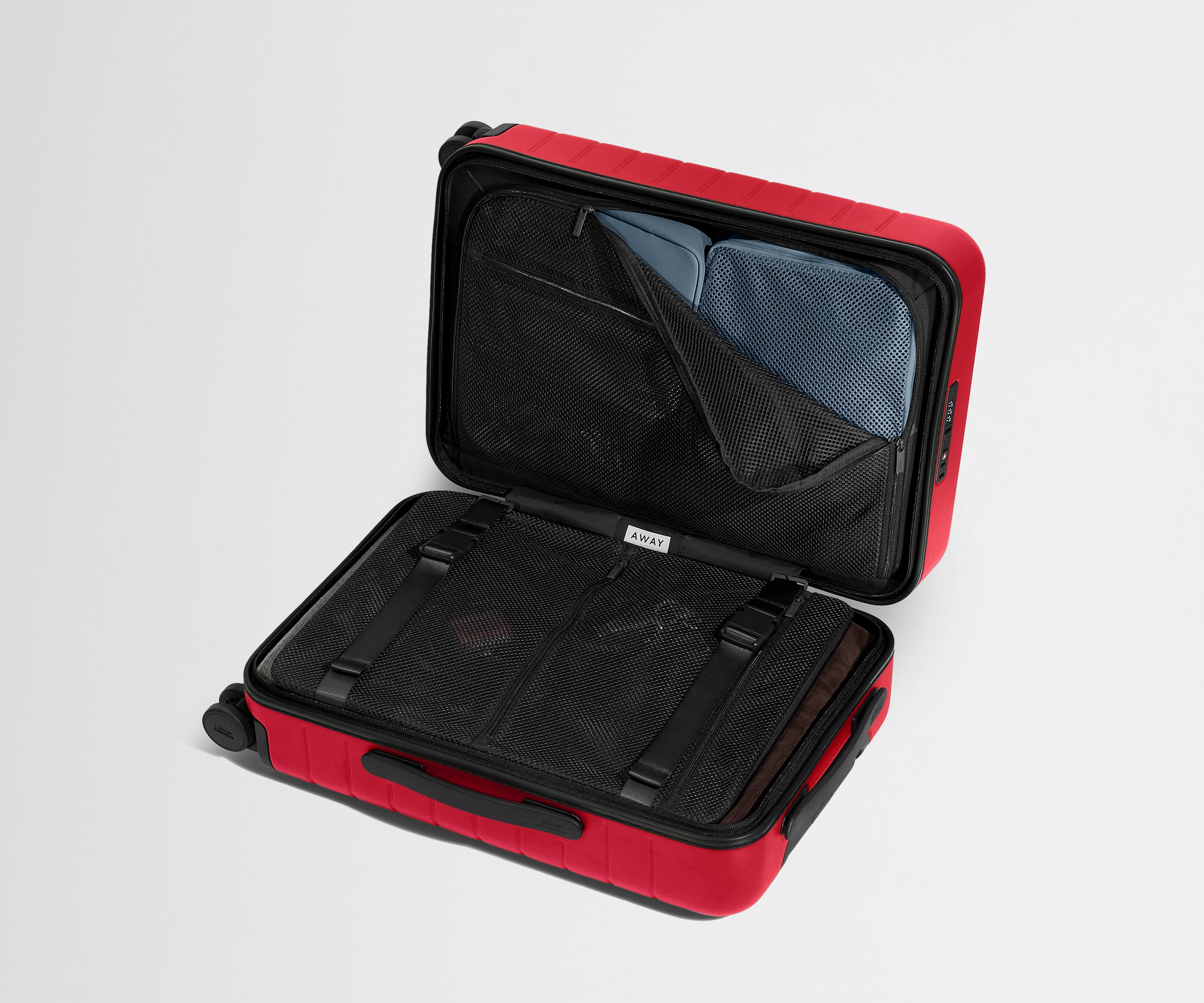 away-the-carry-on-valise-cabine-rigide-rouge-cerise image 4