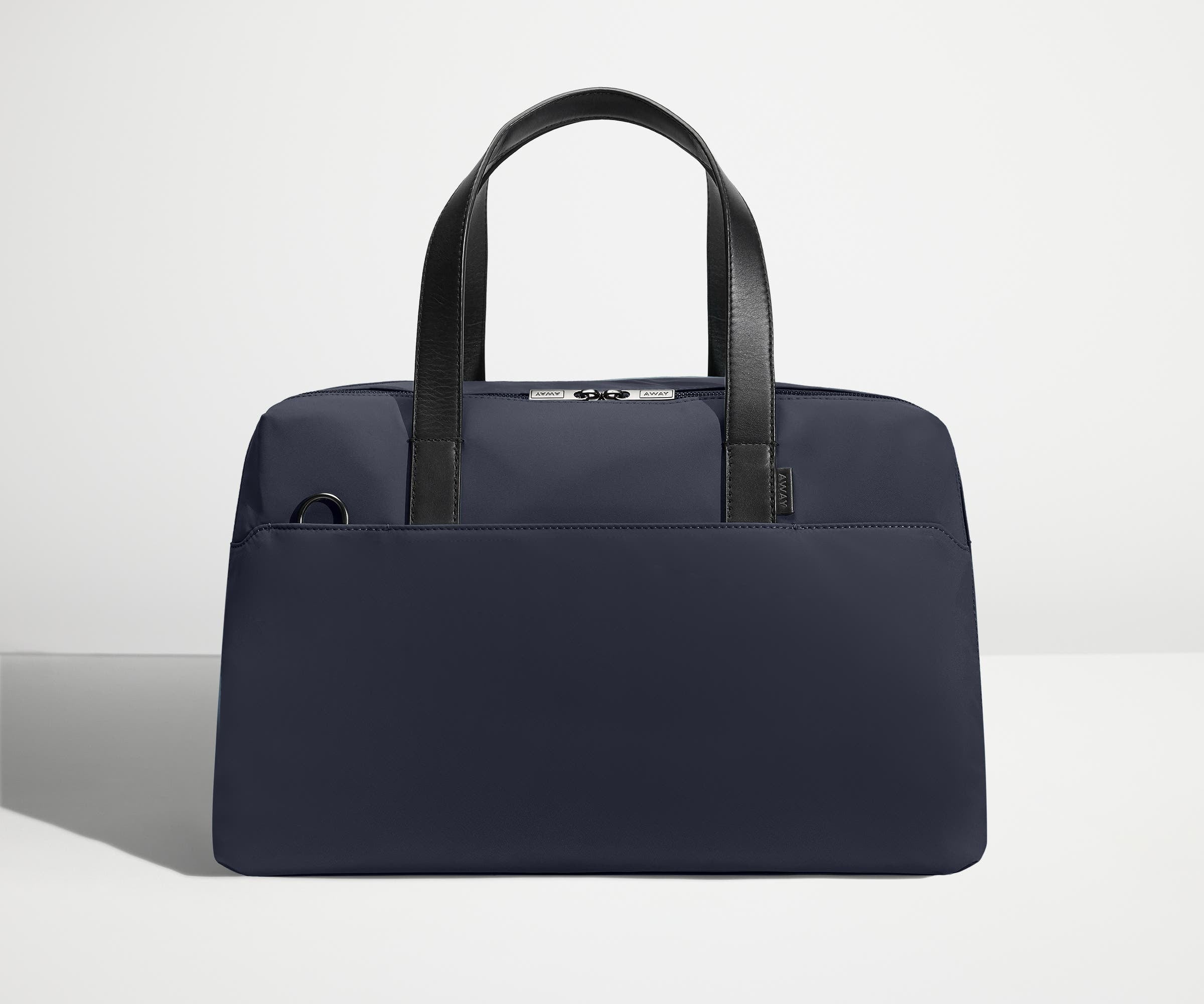 away-the-overnight-bag-sac-duffle-week-end-bleu-marine image 7