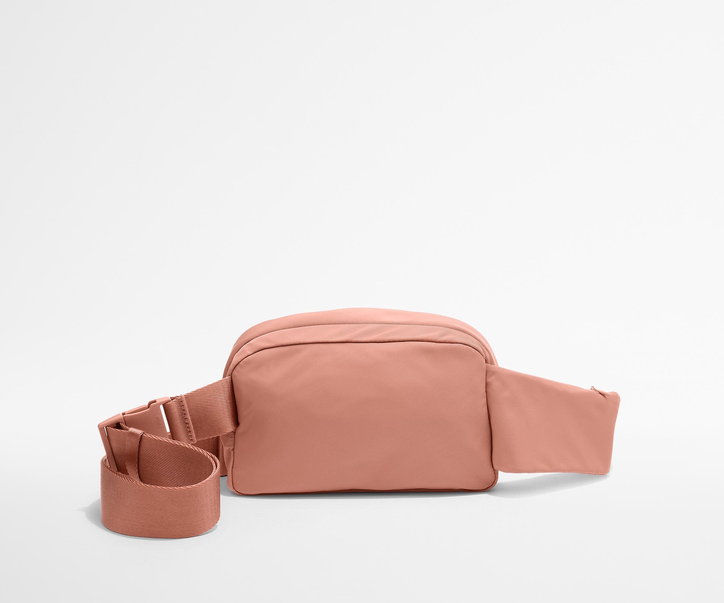 away-featherlight-sling-sac-bandouli-re-clay-pink image 3