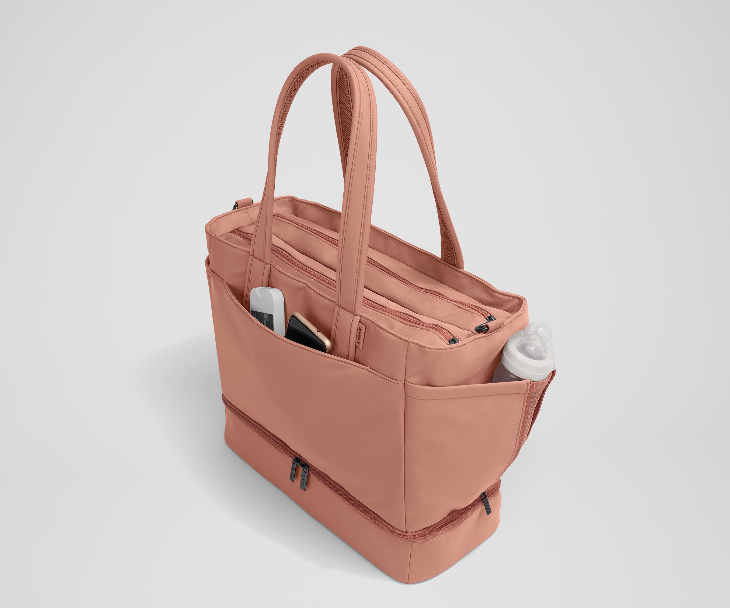 away-double-diaper-tote-sac-langer-rose-argile-b-b image 3