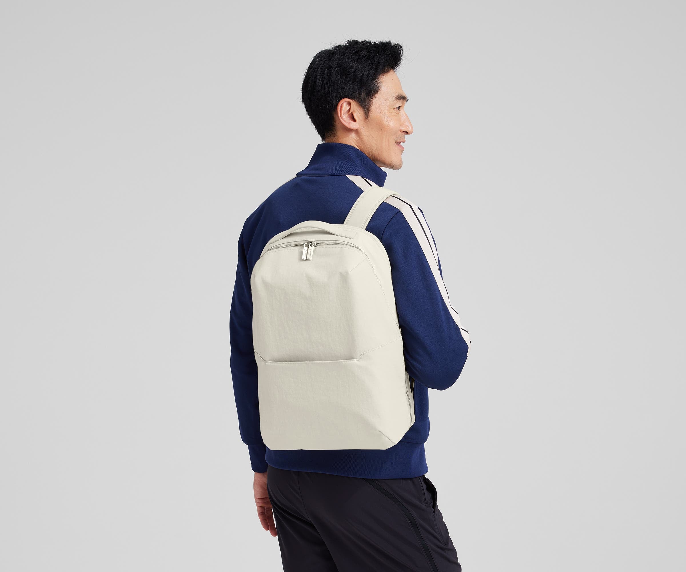 away-everywhere-zip-backpack-sac-dos-salt-white-nylon-textur image 2