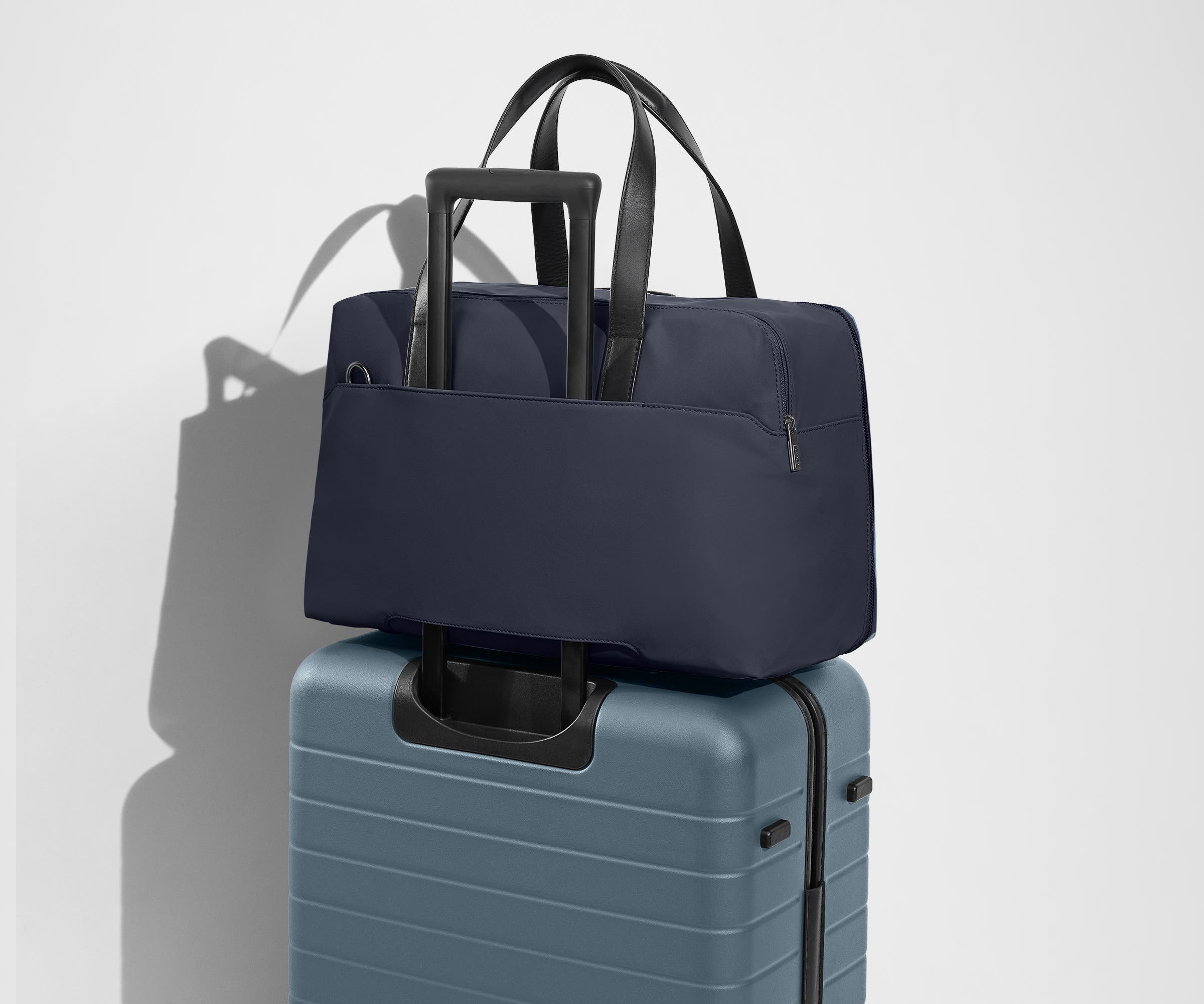 away-overnight-bag-sac-de-voyage-bleu-marine-avec-pochette-pc image 7