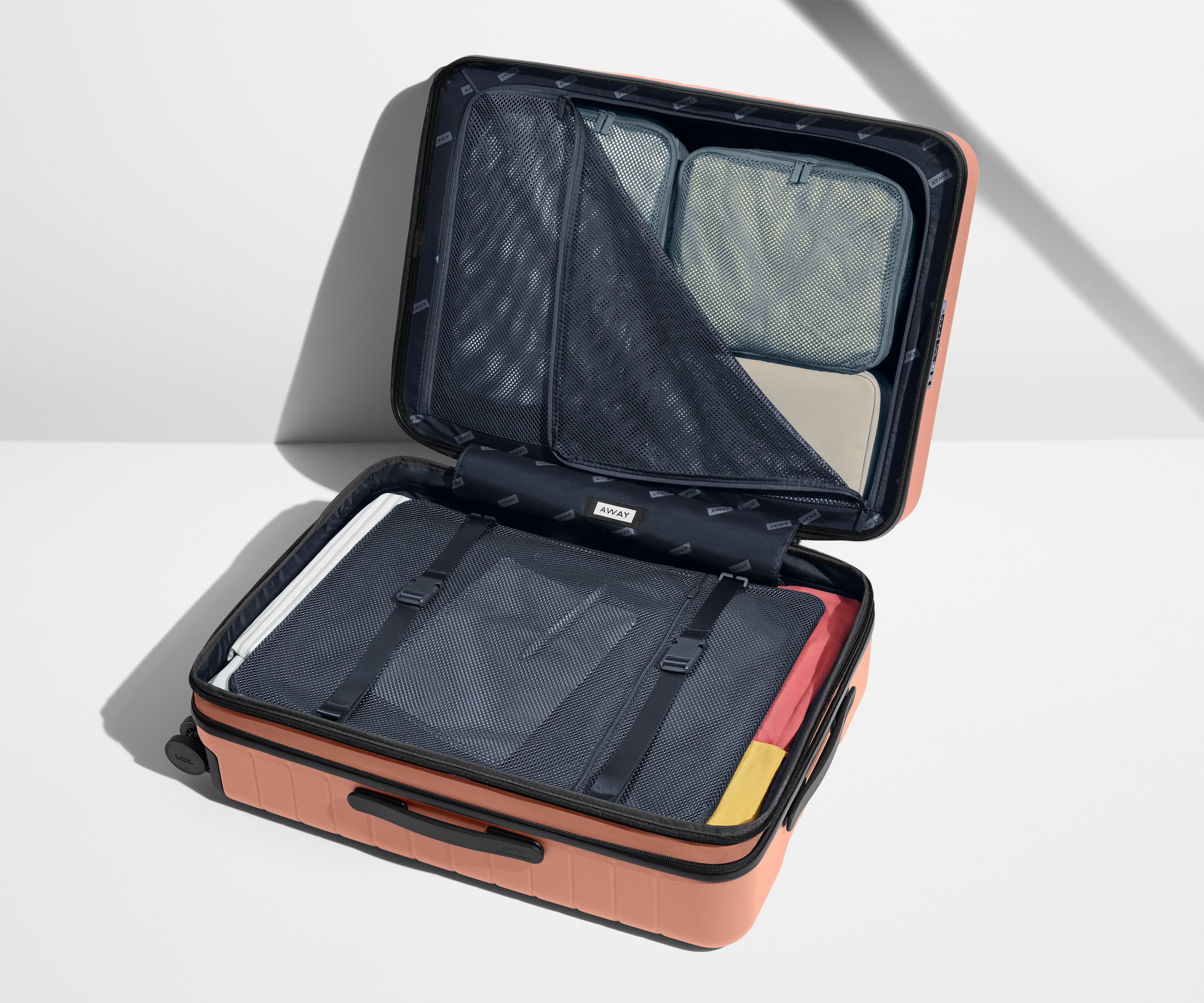 away-the-medium-flex-valise-soute-clay-pink-extensible image 6