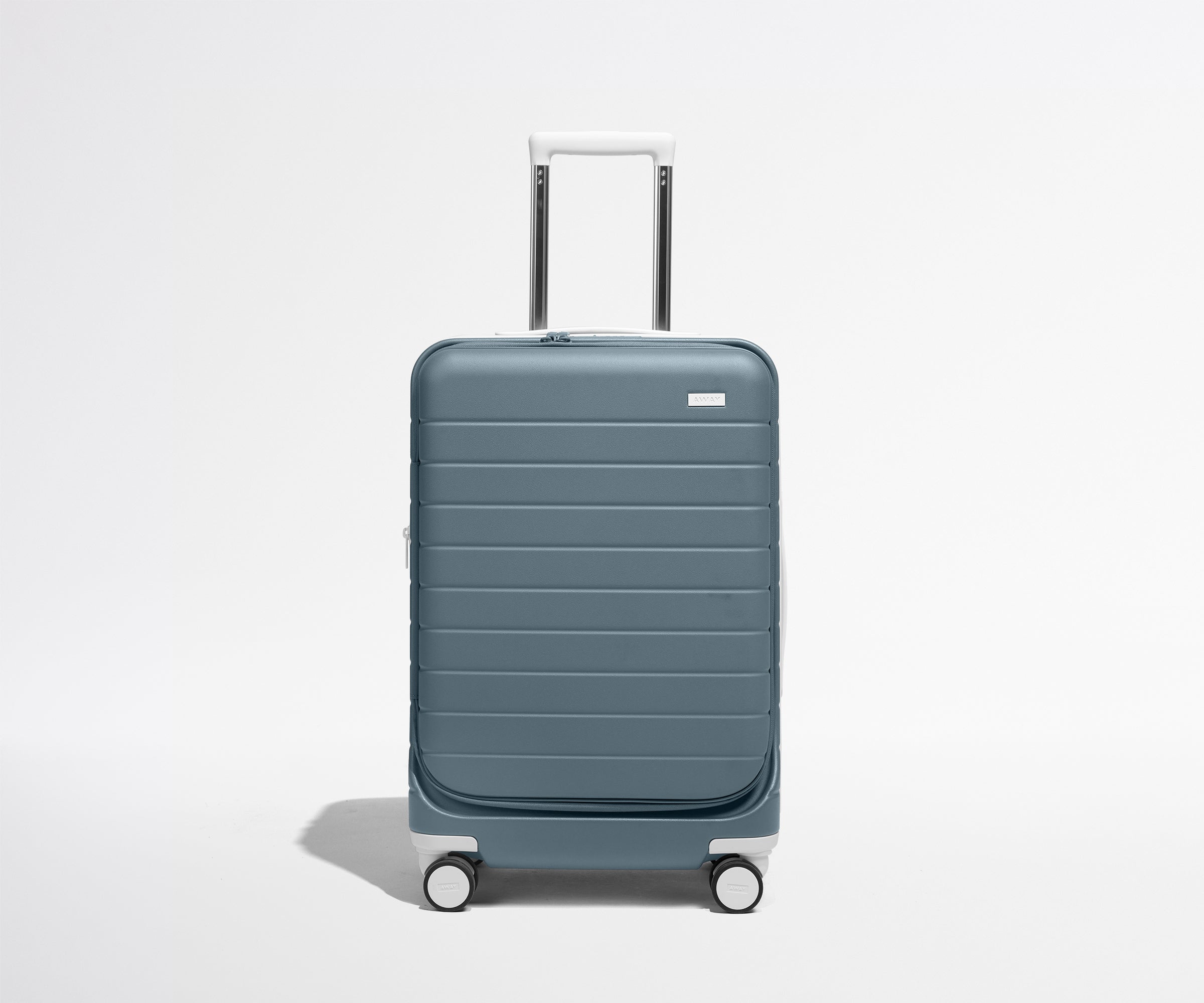 away-topside-bigger-carry-on-valise-cabine-cruise image 2