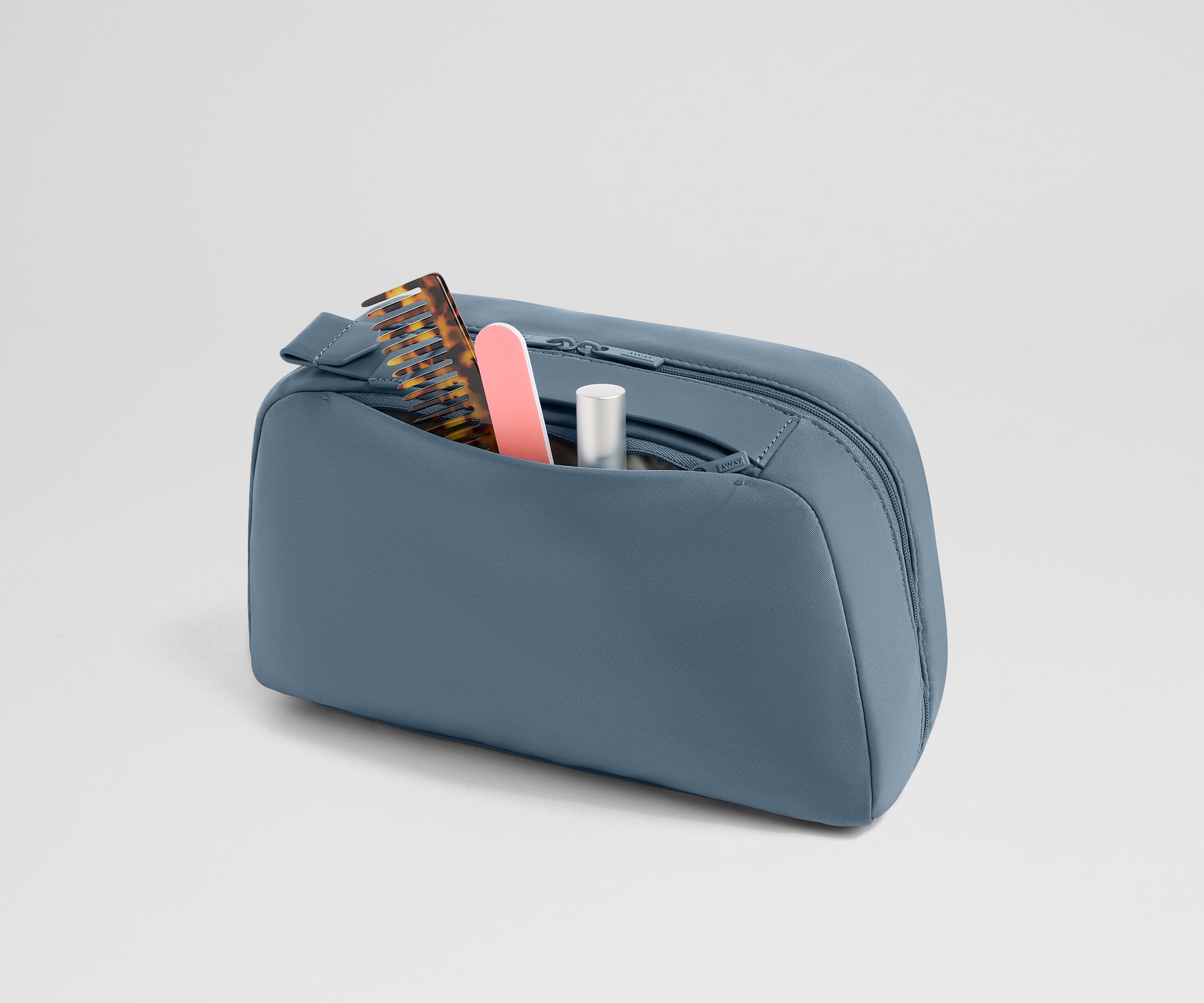 away-large-toiletry-bag-trousse-toilette-coast-blue-compartiments image 5