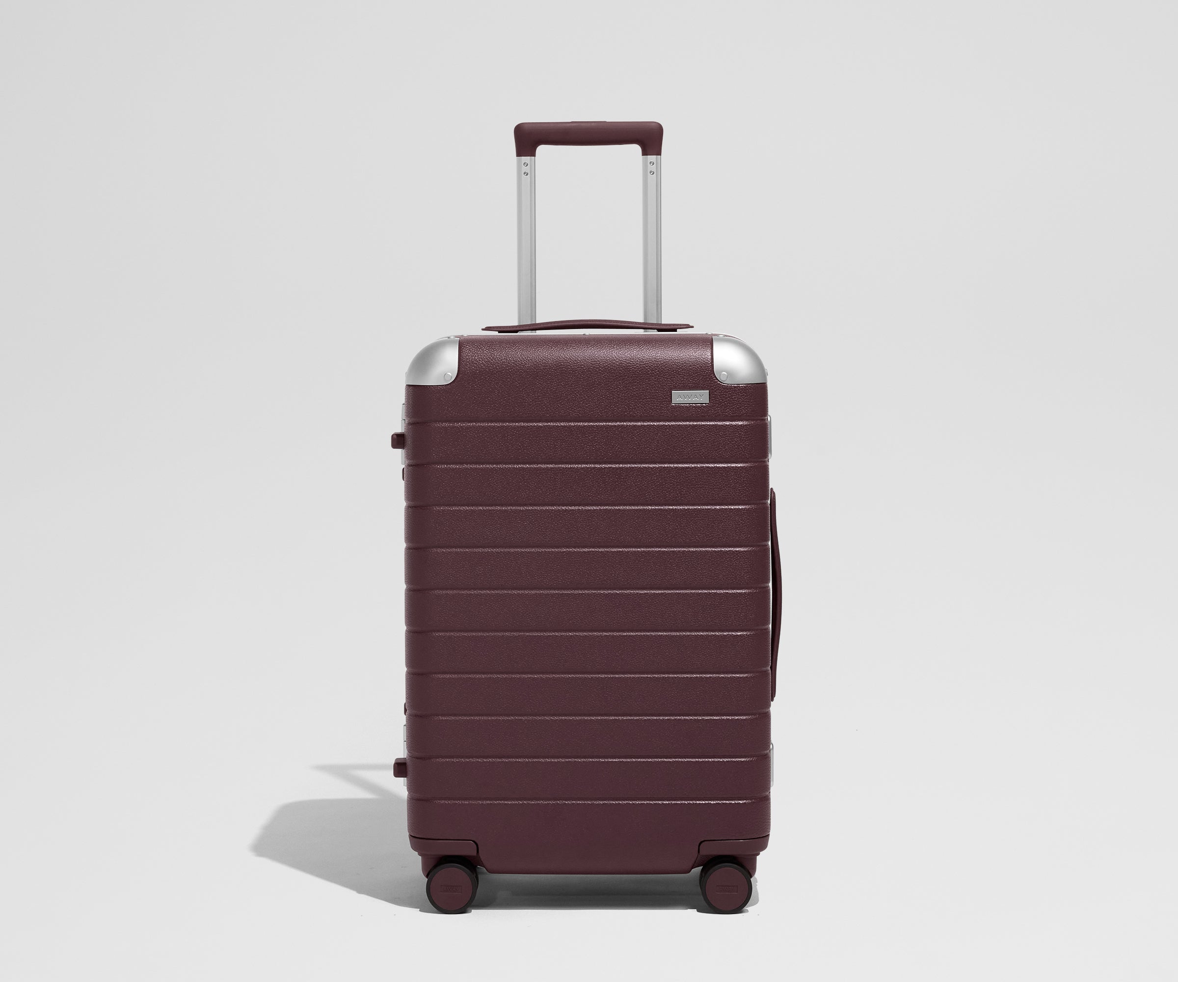 away-aluminum-edge-bigger-carry-on-valise-cabine-rouge-oxblood image 2