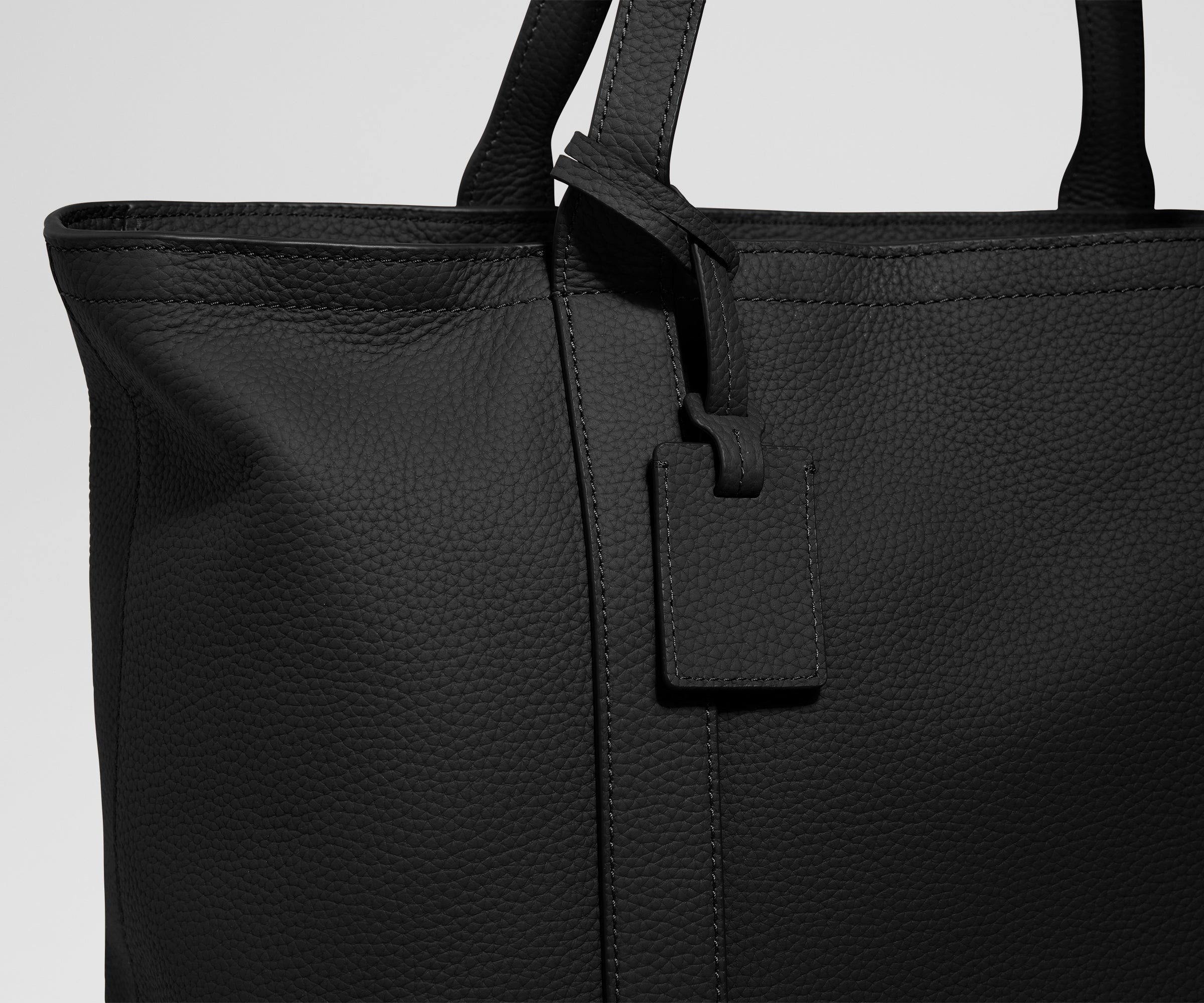 away-leather-tote-sac-cabas-cuir-jet-black image 5
