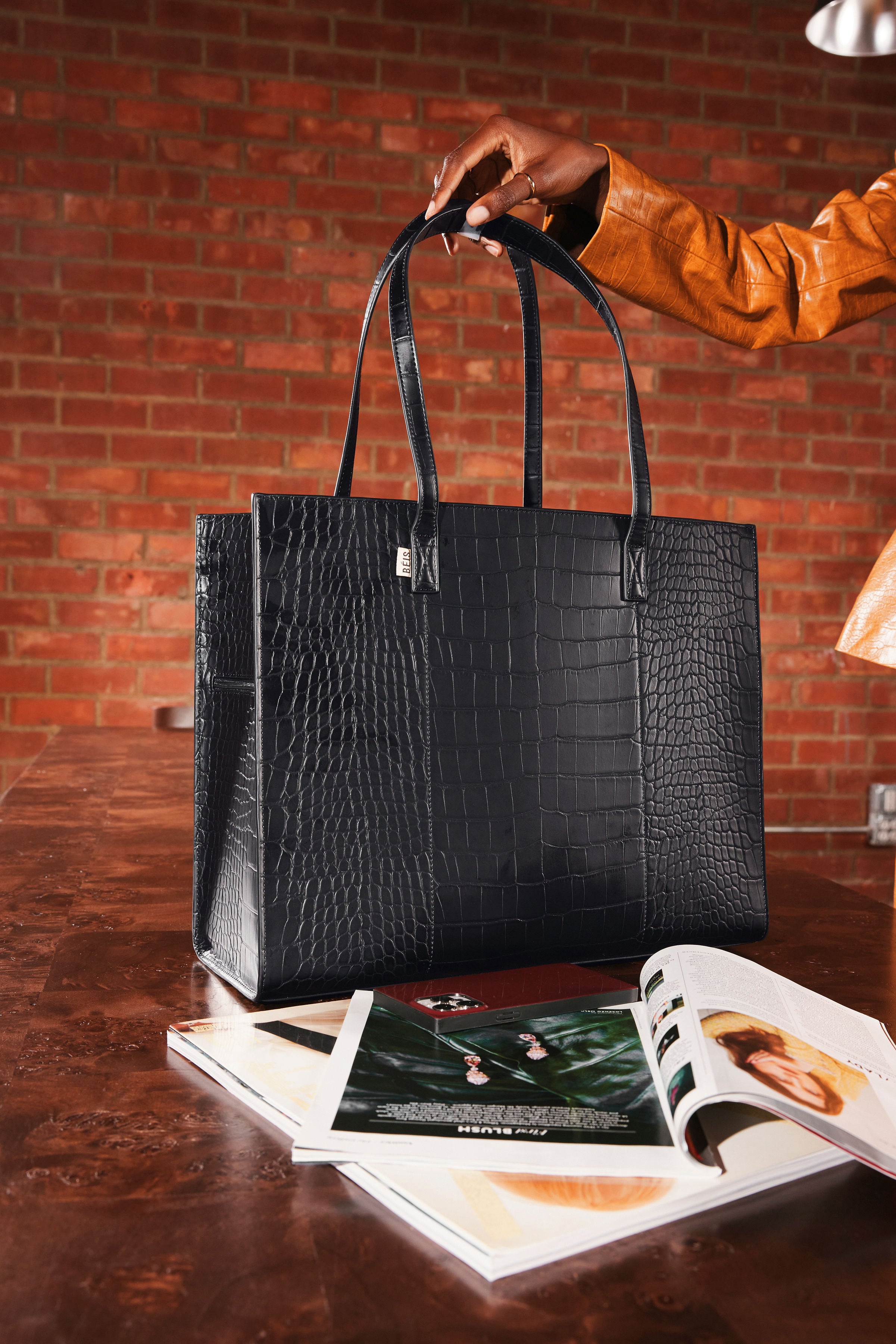 beis-large-work-tote-sac-tote-black-croc-ordinateur image 2