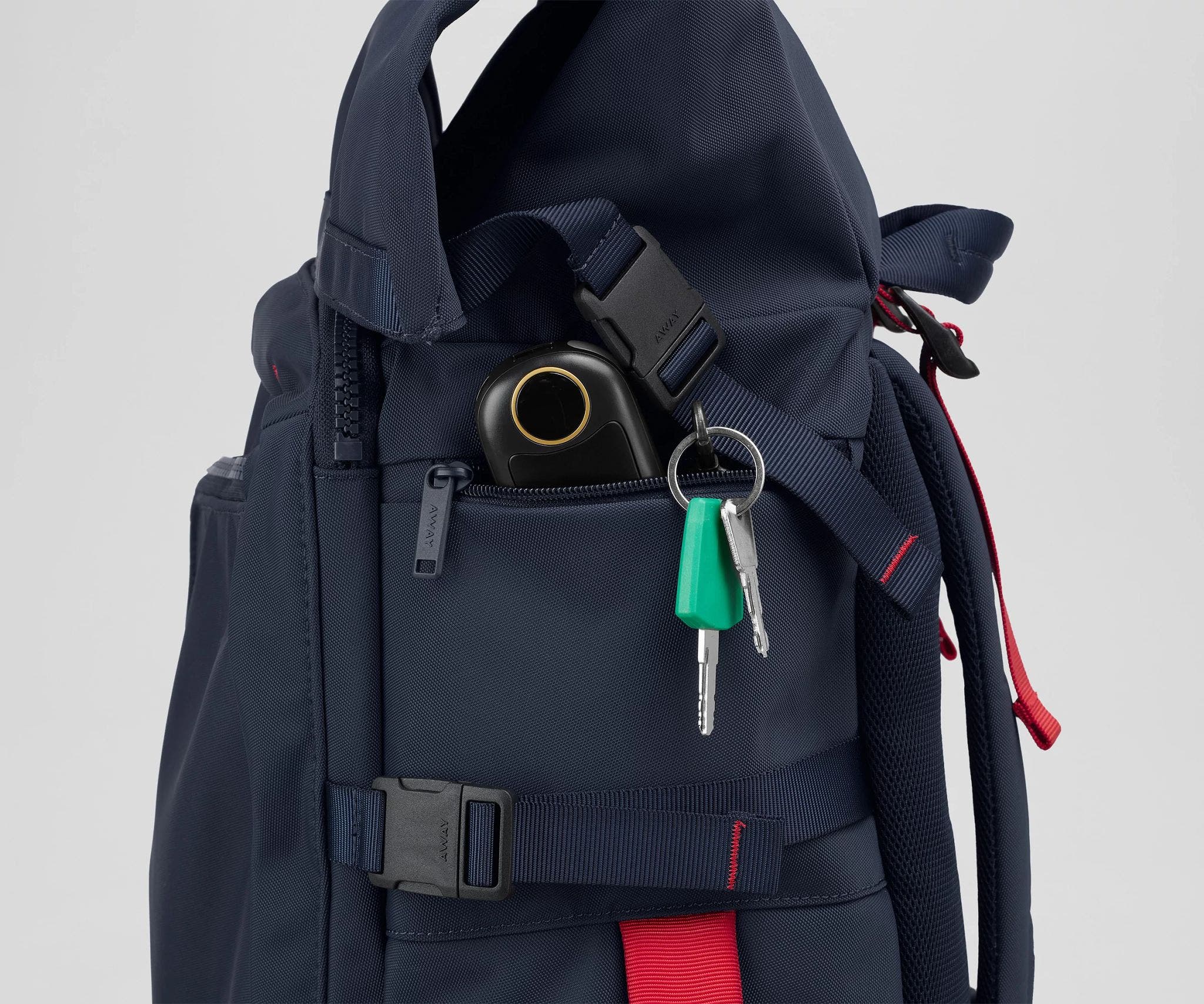 away-carry-on-boot-bag-55l-sac-ski-navy-blue image 8